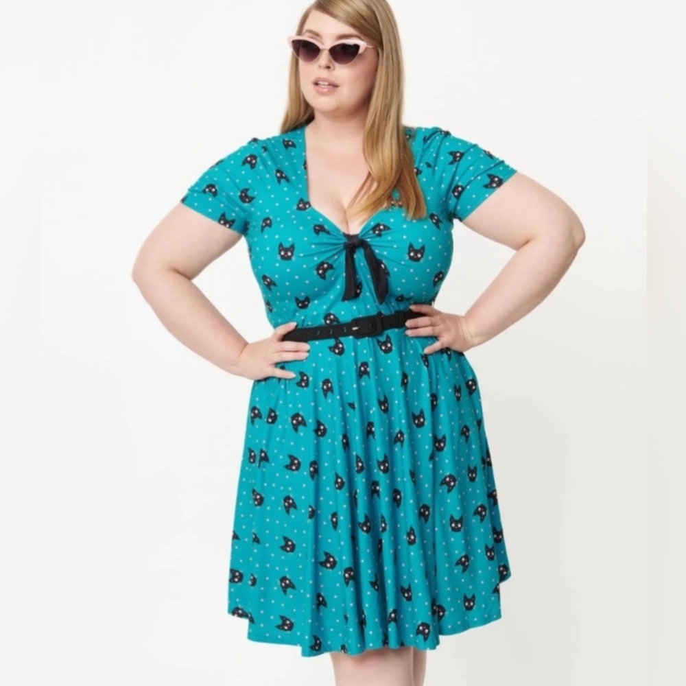 Unique Vintage teal kitty print dress size 1x